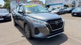 Used 2024 Nissan Kicks SV image 2