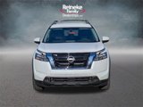 New 2025 Nissan Pathfinder SV image 2