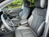 Certified 2025 Audi Q5 2.0T Premium Plus w/ Premium Plus Package image 3