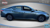 Used 2023 Nissan Altima 2.5 SV image 4