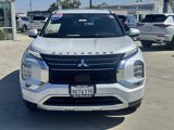 Used 2024 Mitsubishi Outlander SE Black Edition image 3