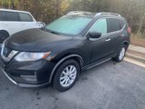 Used 2018 Nissan Rogue SV image 2