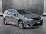 Used 2020 Chrysler Pacifica Touring-L w/ Premium Audio Group image 3
