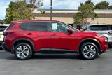 Used 2022 Nissan Rogue SV image 3