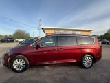 Used 2018 Chrysler Pacifica Touring-L image 3