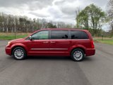 Used 2015 Chrysler Town & Country Touring-L w/ Driver Convenience Group image 2