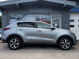 Used 2022 Kia Sportage LX image 2