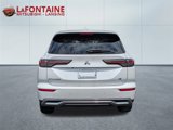New 2025 Mitsubishi Outlander SE image 4