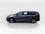 Used 2022 Chrysler Pacifica Touring-L image 6