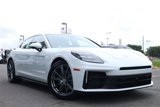 Used 2024 Porsche Panamera 4 w/ Premium Package image 3