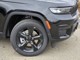 New 2025 Jeep Grand Cherokee L Laredo image 3