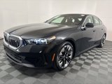 Certified 2024 BMW i5 eDrive40i w/ Premium Package image 2