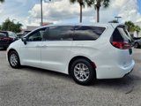 New 2025 Chrysler Pacifica Select image 5