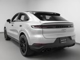 Used 2025 Porsche Cayenne Coupe image 3
