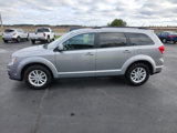 Used 2017 Dodge Journey SXT w/ Comfort/Convenience Group image 2