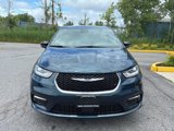 New 2025 Chrysler Pacifica Select image 2