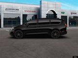 New 2026 Chrysler Pacifica Limited w/ Uconnect Theater Family Group image 3