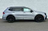 Certified 2022 Volkswagen Tiguan SE R-Line image 3