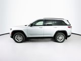 New 2025 Jeep Grand Cherokee Laredo image 4