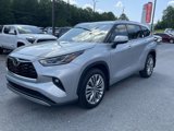 New 2025 Toyota Highlander Platinum image 5