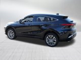 Used 2022 Toyota Venza XLE image 5