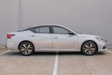 Used 2021 Nissan Altima 2.5 SV image 2