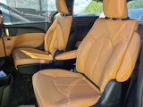 Used 2023 Chrysler Pacifica Pinnacle image 4