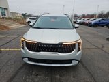 New 2025 Kia Carnival EX image 2