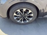 Used 2024 Kia Carnival EX image 3