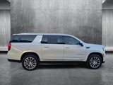 Used 2025 GMC Yukon XL Denali w/ Denali Reserve Package image 4