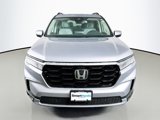 New 2025 Honda Pilot Touring image 2