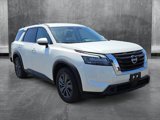 Used 2023 Nissan Pathfinder SV image 3