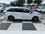 Used 2025 Toyota Sienna Platinum image 3