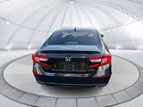 Used 2018 Honda Accord Sport image 5
