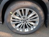 Certified 2025 Toyota Highlander Platinum image 5
