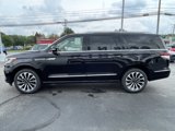 New 2024 Lincoln Navigator L Reserve image 2
