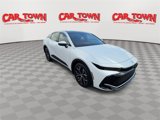 Used 2023 Toyota Crown XLE image 2