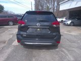 Used 2017 Nissan Rogue SV image 4