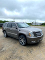 Used 2012 Cadillac Escalade Platinum image 3