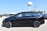 New 2026 Chrysler Pacifica Select image 3