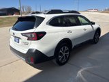 Used 2022 Subaru Outback Touring image 4