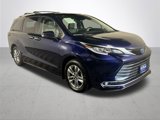 Used 2024 Toyota Sienna Limited image 4