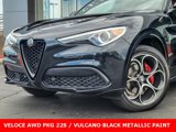 Used 2022 Alfa Romeo Stelvio Veloce image 2