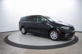 Certified 2023 Chrysler Pacifica Touring-L image 2