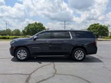Used 2023 Chevrolet Suburban Premier image 6