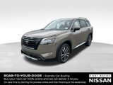 New 2025 Nissan Pathfinder Platinum image 2