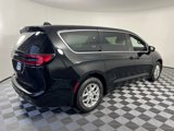 New 2026 Chrysler Pacifica Select image 6