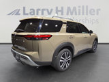 New 2025 Nissan Pathfinder Platinum image 5