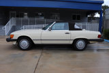 Used 1987 Mercedes-Benz 560 SL image 2