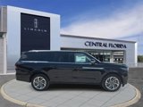 New 2025 Lincoln Navigator L Reserve image 3